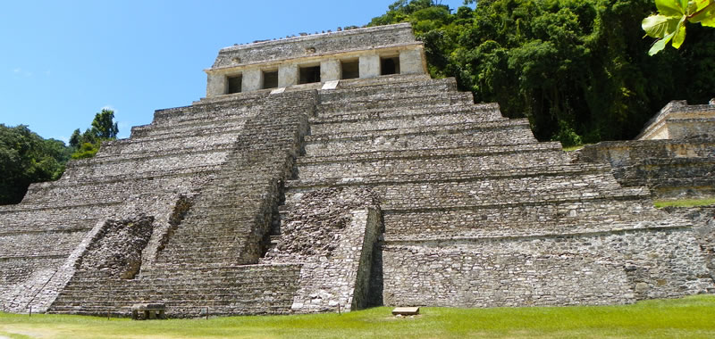 Private Fligths to Palenque | Cancun Airplane Tours